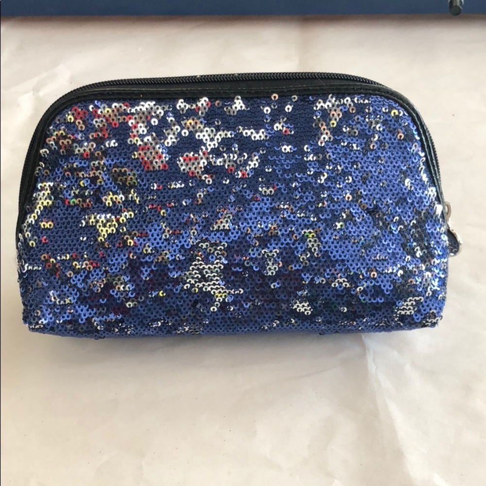 Nine West small clutch